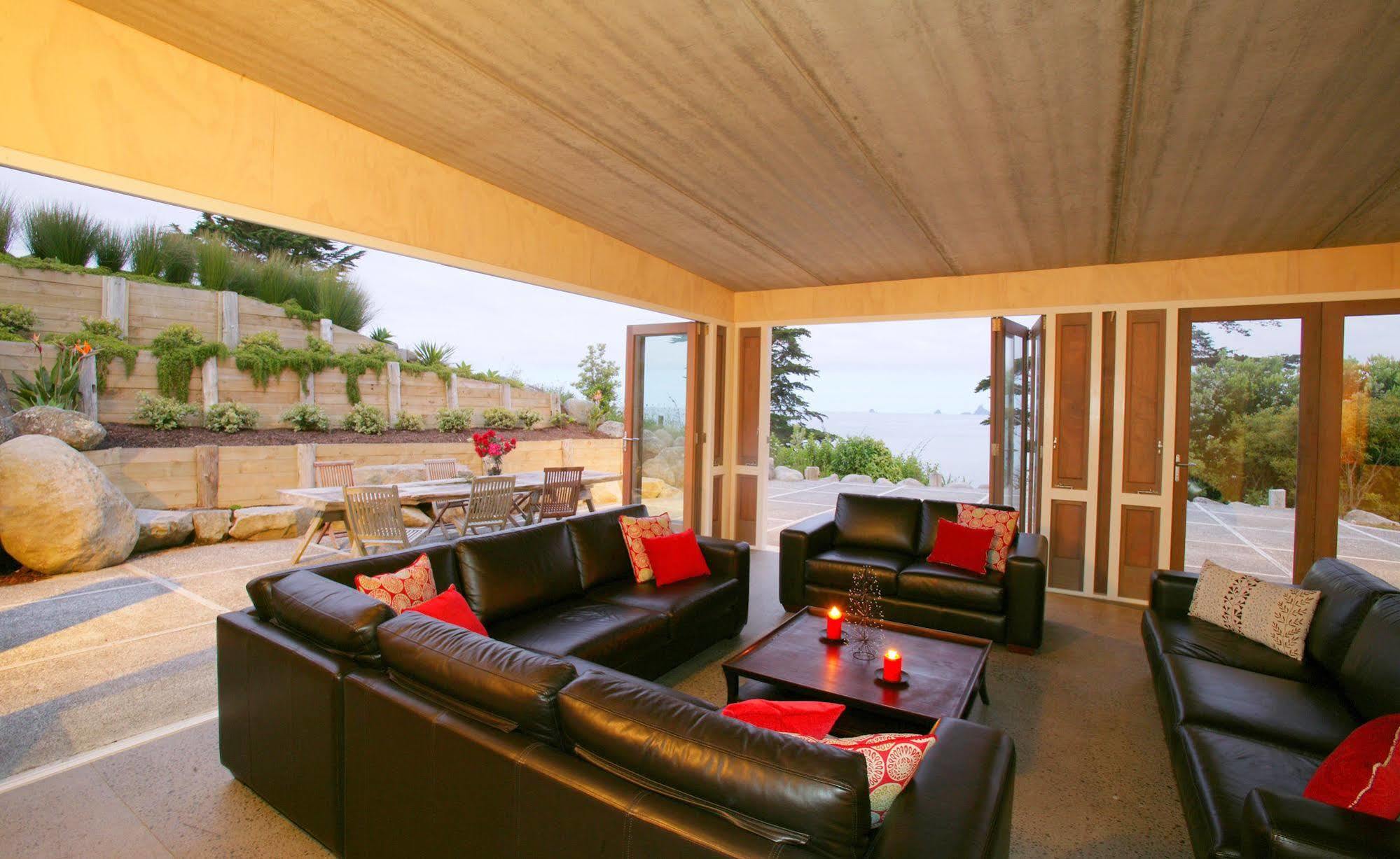 Ahu Ahu Beach Villas Oakura Bagian luar foto